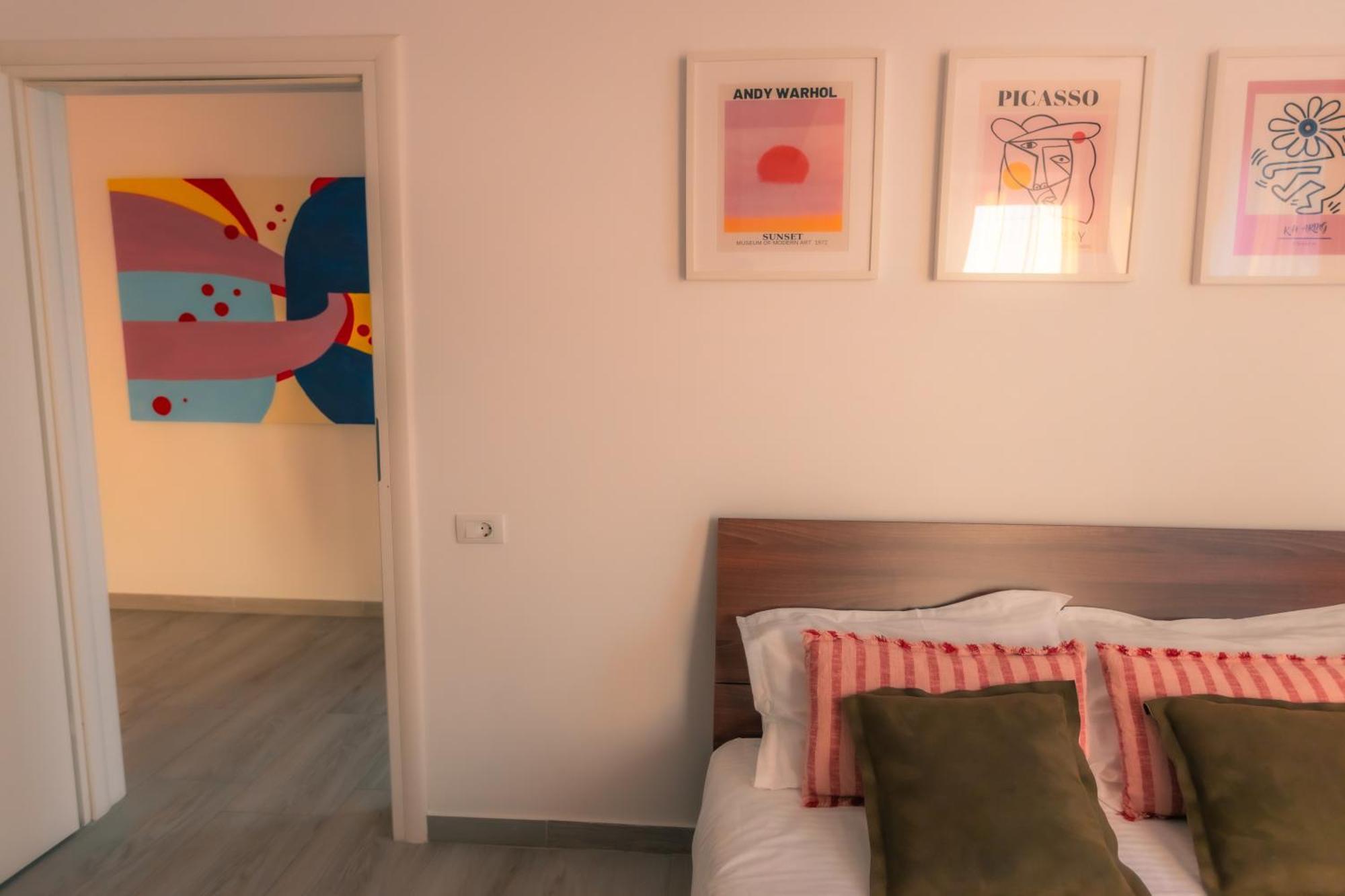 Sunset Apartment - Central Apt With Rooftop Garden Букурещ Екстериор снимка